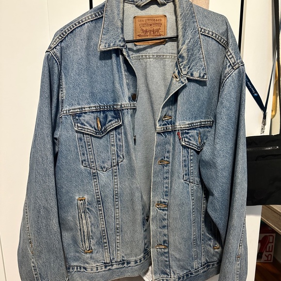 Vintage Levi’s Denim Jacket - Picture 3 of 4